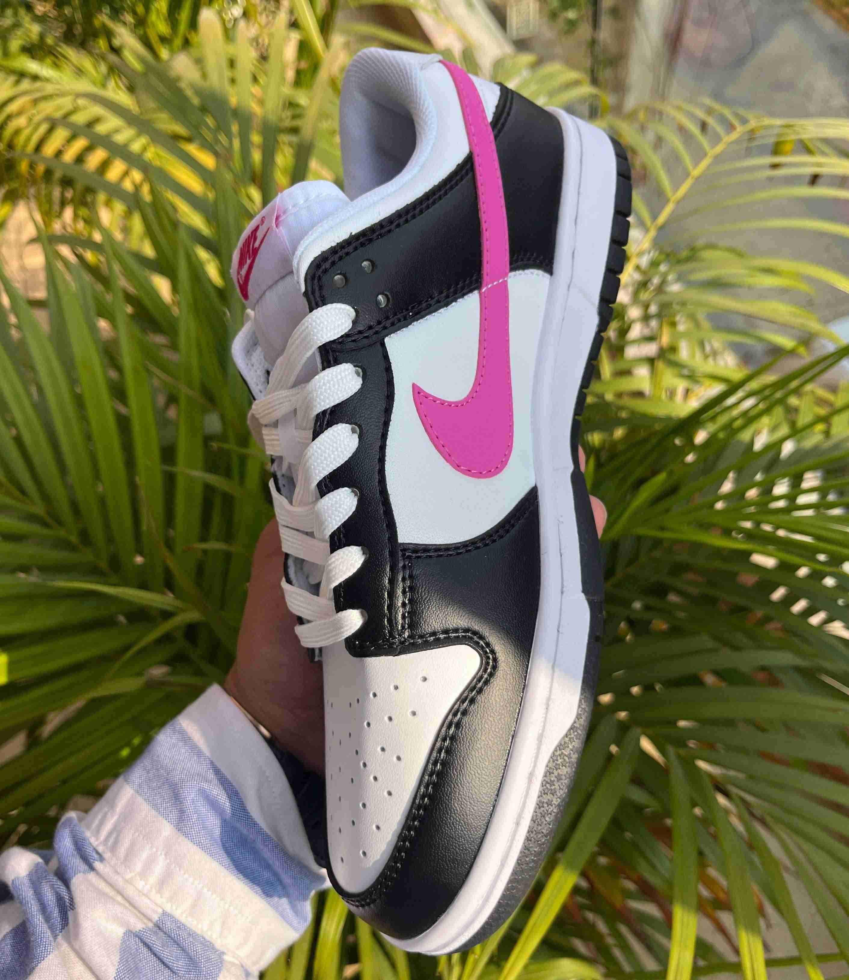 Nike SB dunk pink tick