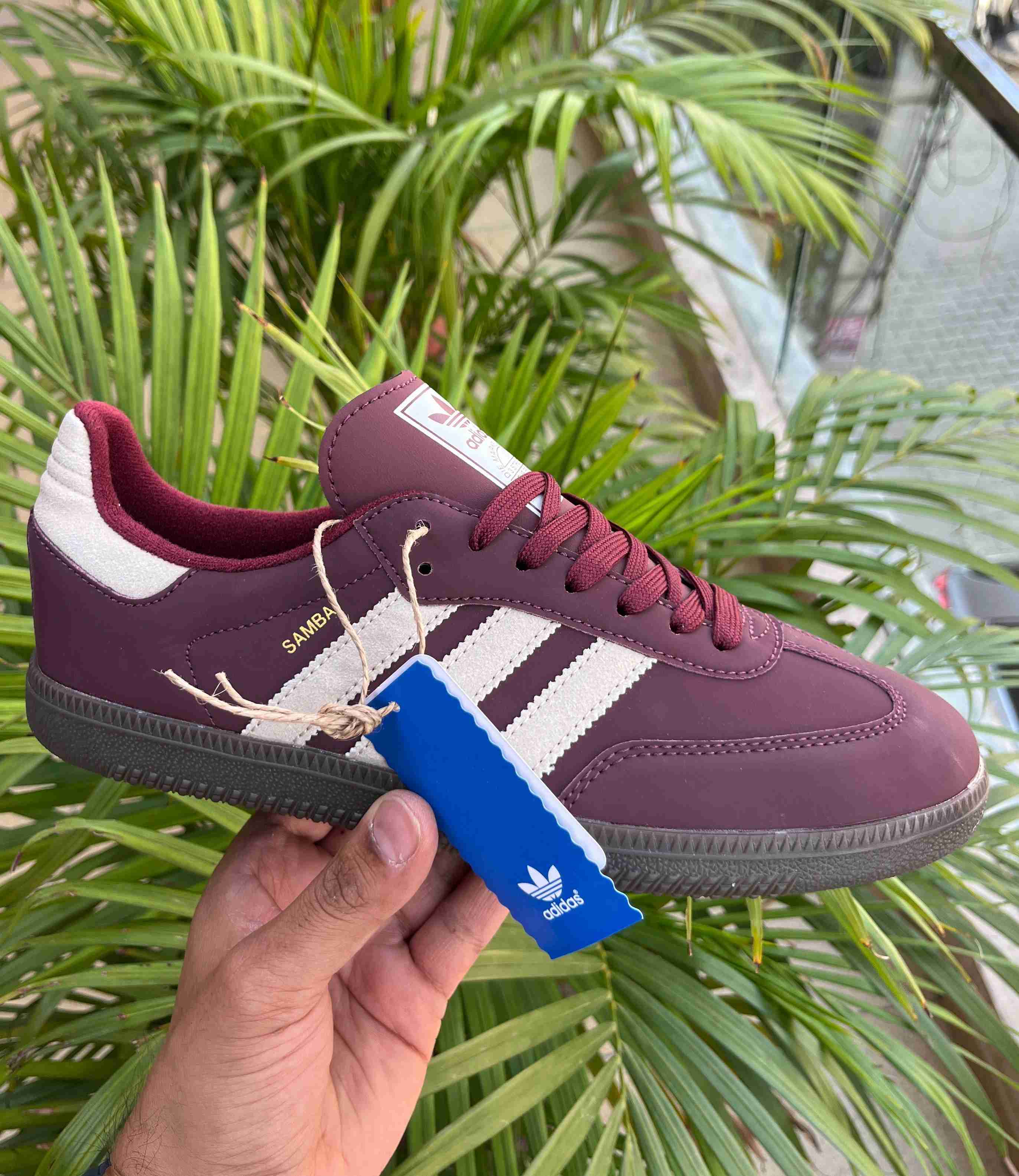 Adidas sneakers maroon light