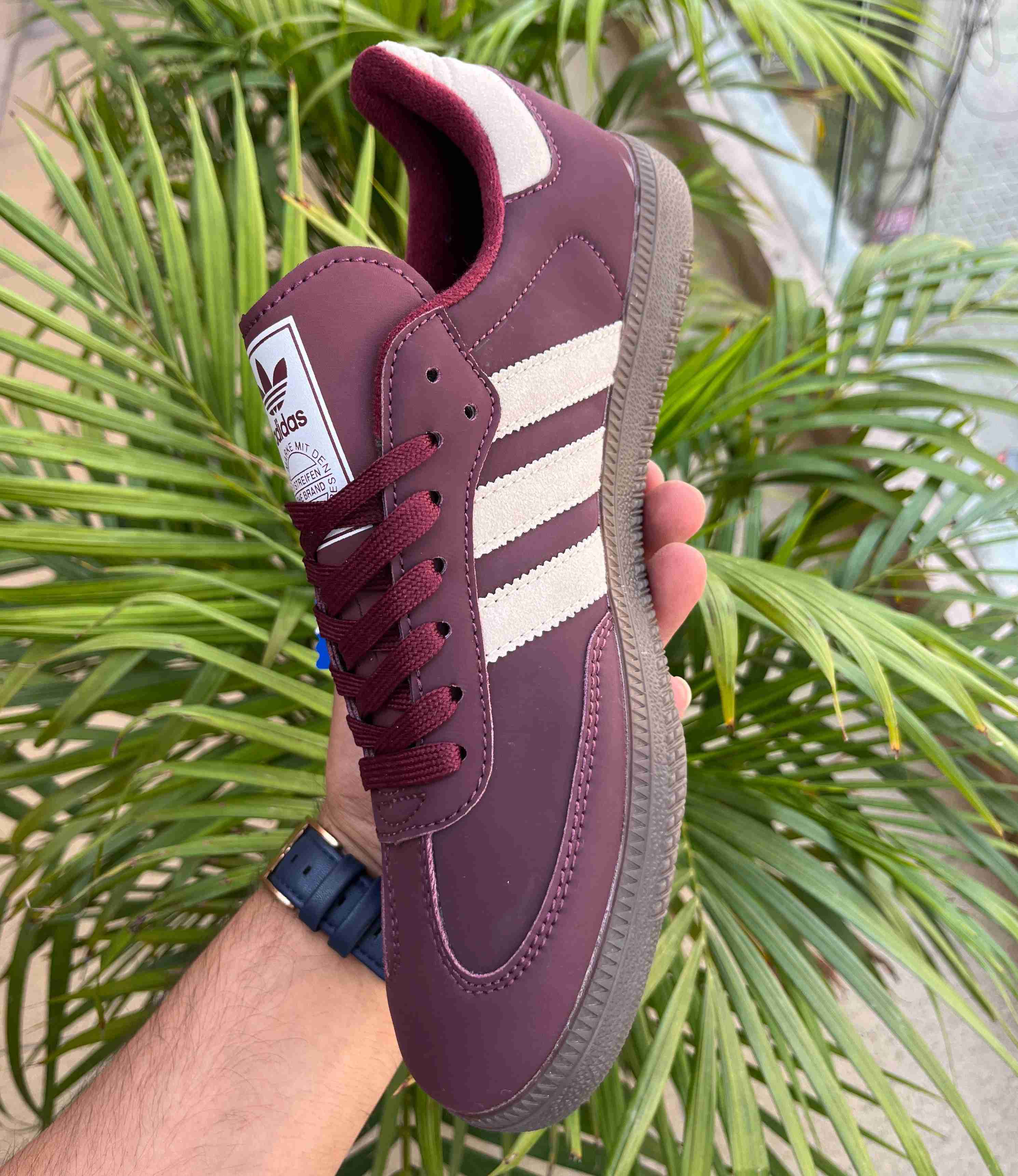 Adidas sneakers maroon light